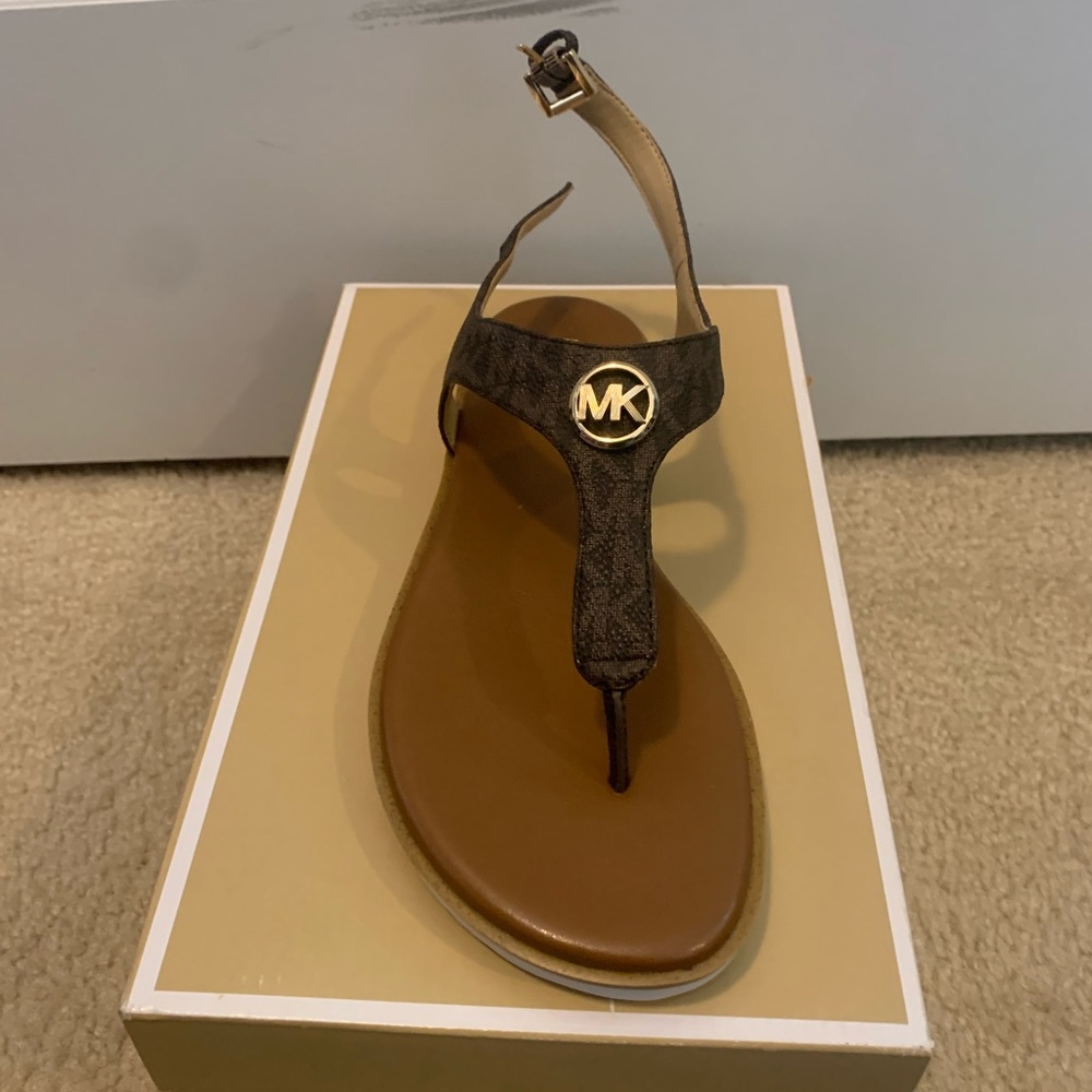 BRAND NEW! Michael Kors Sandals! STILL IN BOX!